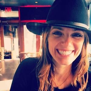 Meet your Posher, Leslie